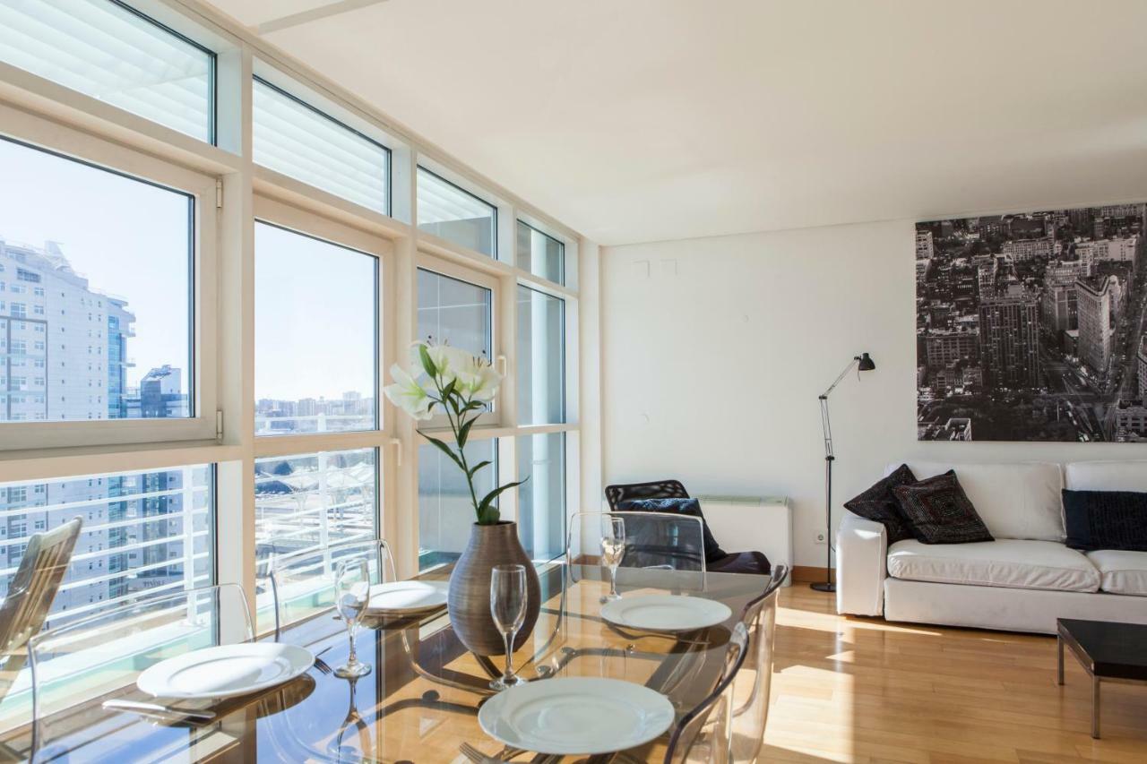 Rent4Rest Lisbon Parque Das Nacoes 17Th Floor River View Kültér fotó